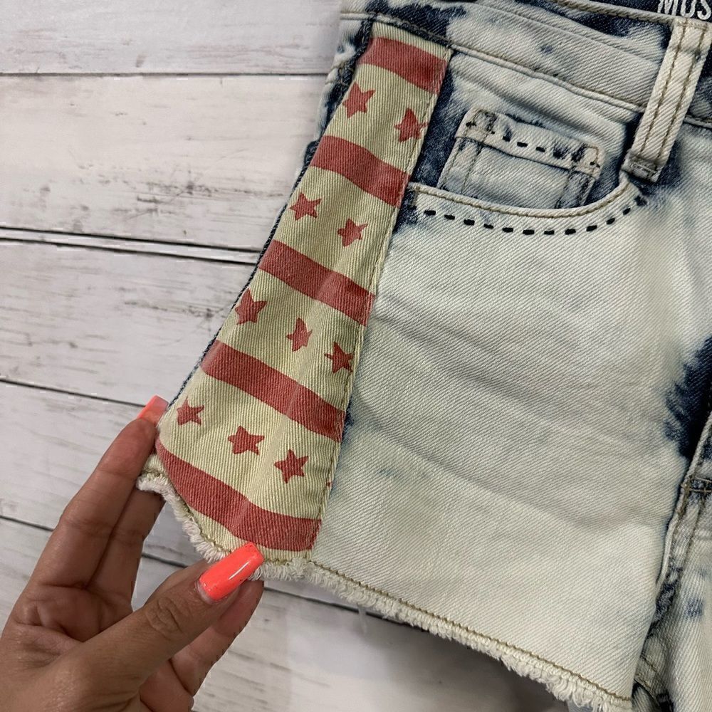 Mossimo USA Flag High Rise Shorts - Picture 4 of 5
